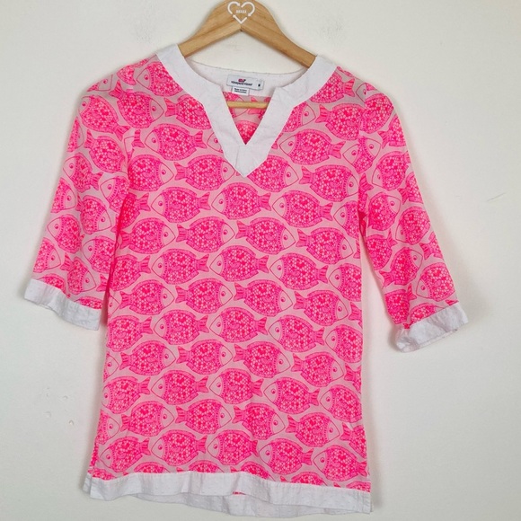 Vineyard Vines bright pink fish print tunic with white trim and long sleeves. M - Picture 1 of 3
